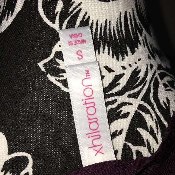 Sleeveless top in Plum - Picture 5 of 6